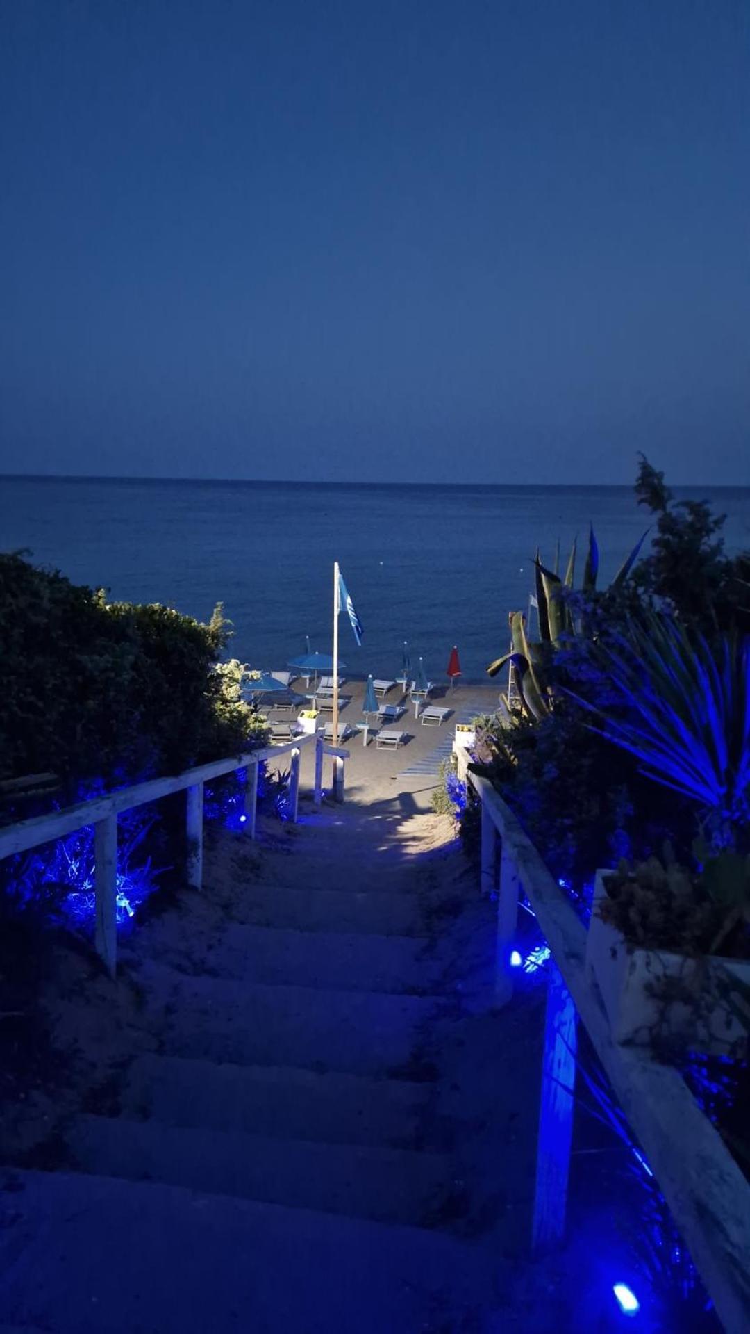 Hotel Caraibisiaco Sul Mare ซานเปียโตร อิน เบวานญา ภายนอก รูปภาพ